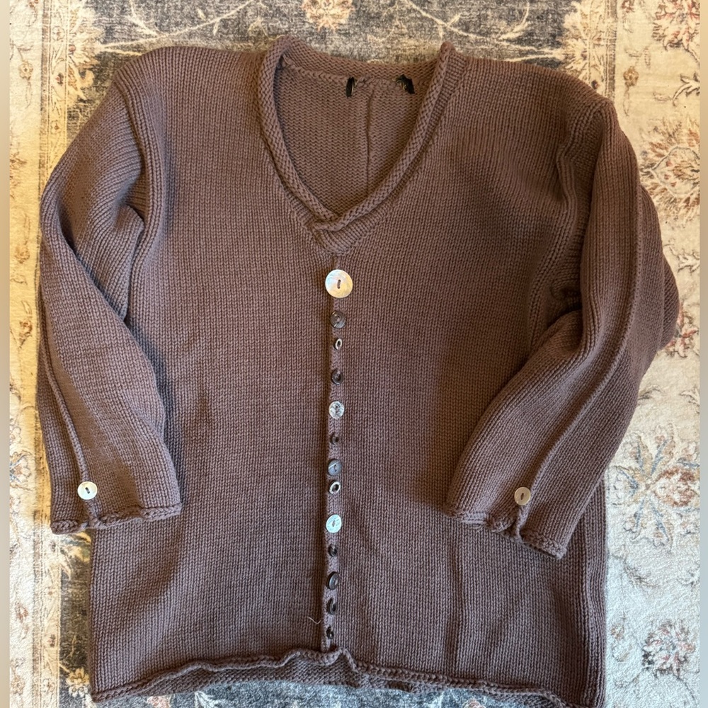 Super cute Brown Vintage Sweater